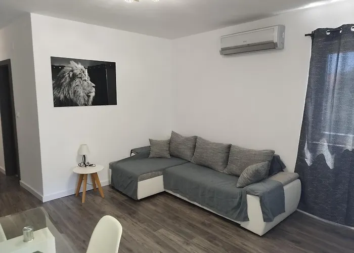 Dora 2 Apartmán